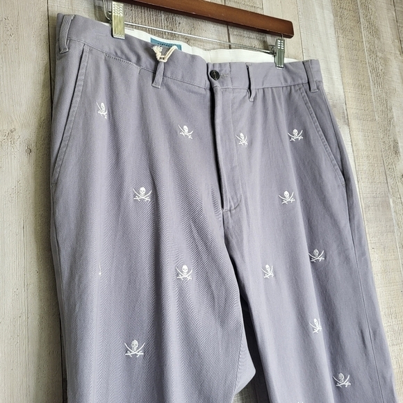 Castaway Nantucket Island Pirate Skull Pants. 34"×29" Grey and White - Picture 2 of 12
